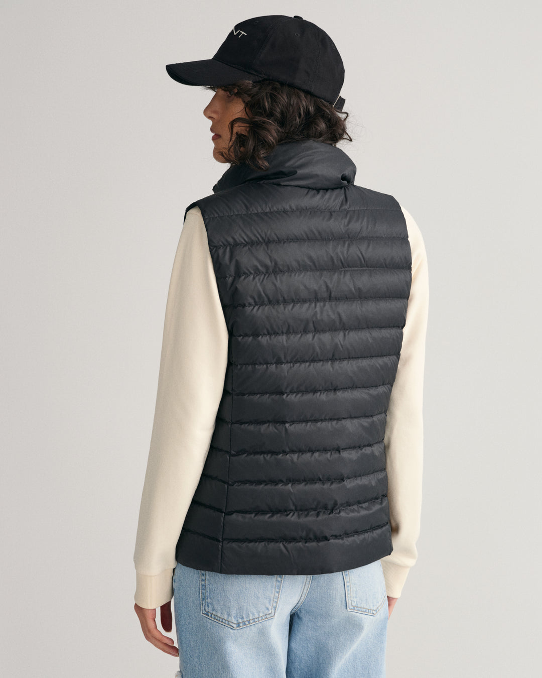 GANT Light Down Vest /Prsluk 4700280