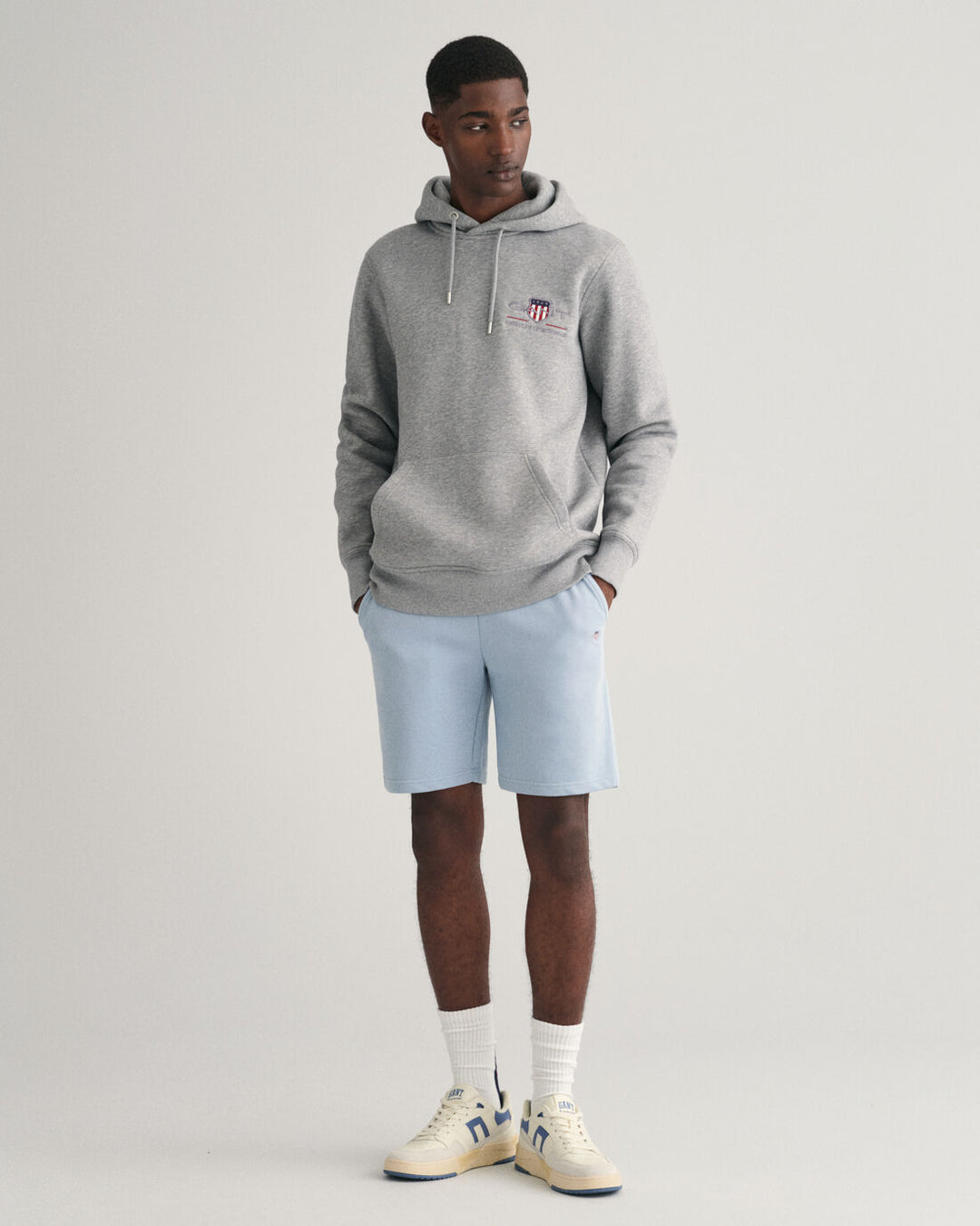 GANT Reg Medium Archive Shield Hoodie/Duks 2047084